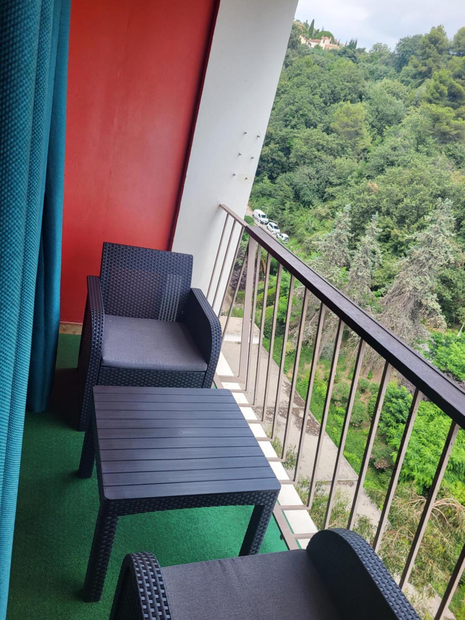 Private Room-2 In Hannana Apartment- 2 Min Walk To Tram 12 Min To Nice Train Station 15 Min To Massena Place Экстерьер фото